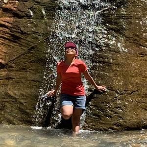 Meet your Posher, Dominga